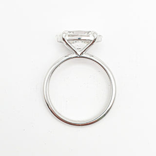 טבעת יהלום אובל סוליטר מבריקה 1.00-5.00 קראט – יהלום מעבדה – זהב לבן 14K/18K