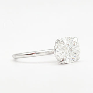 טבעת יהלום אובל סוליטר מבריקה 1.00-5.00 קראט – יהלום מעבדה – זהב לבן 14K/18K