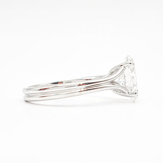 Oval Brilliant Split Band Solitaire Ring – Lab Grown Diamond – 14K/18K White Gold