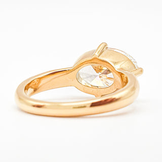 Oval Brilliant Solitaire Ring – Lab Grown Diamond – 14K/18K Yellow Gold