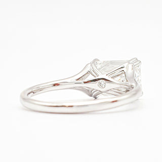 Emerald Cut Split Solitaire Ring – Lab-Grown Diamond – 14K/18K White Gold