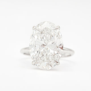 Oval Brilliant Solitaire Ring – Lab Grown Diamond – 14K/18K White Gold