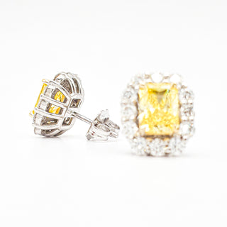 Radiant Cut 2.90 Carat Lab-Grown Diamonds Fancy Vivid Yellow Earrings | IGI Certified | 3.06 Gram 14K White and Yellow Gold | End Date: 08/03/2026