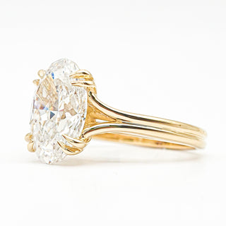 Oval Brilliant Split Band Solitaire Ring – Lab Grown Diamond – 14K/18K Yellow Gold - 1 Side Stone