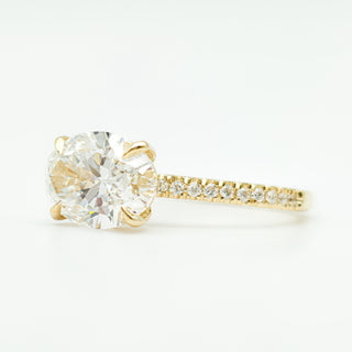 Oval Brilliant Pavé Ring – Lab Grown Diamond – 14K/18K Yellow Gold – 20 Side Stones