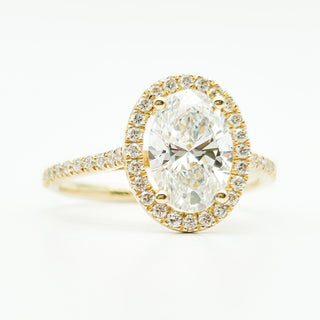Oval Brilliant Pavé with Halo Ring  – Lab Grown Diamond – 14K/18K Yellow Gold – 44 Side Stones