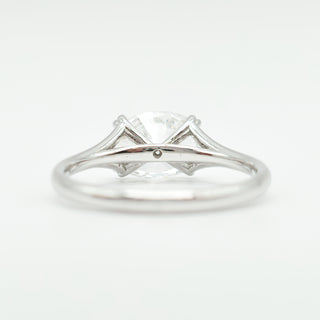 טבעת יהלום אובל סוליטר מבריקה 1.00-5.00 קראט – יהלום מעבדה – זהב לבן 14K/18K