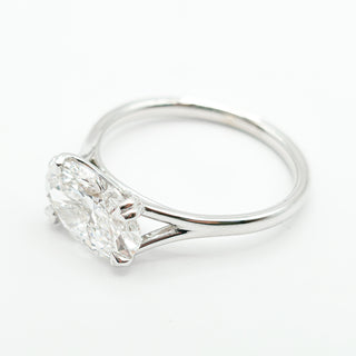 טבעת יהלום אובל סוליטר מבריקה 1.00-5.00 קראט – יהלום מעבדה – זהב לבן 14K/18K