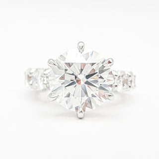 טבעת יהלום עגולה מבריקה 1.00-5.00 קראט – יהלום מעבדה – זהב צהוב 14 או 18 קראט - 18 אבני צד