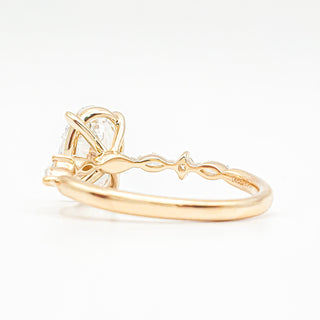 Oval Brilliant with Marquise Band Ring – Lab-Grown Diamond – 14K/18K Yellow Gold – 6 Side Stones