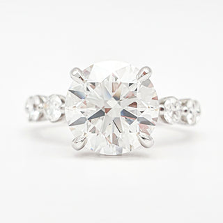Round Brilliant Pavé Ring – Lab Grown Diamond – 14K/18K White Gold – 30 Side Stones