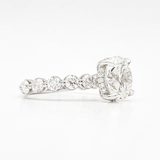 Round Brilliant Pavé Ring – Lab Grown Diamond – 14K/18K White Gold – 30 Side Stones