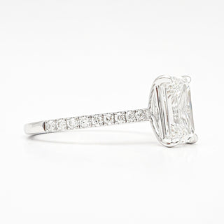 Emerald Cut with Pavé Band – Lab-Grown Diamond – 14K/18K White Gold – 18 Side Stones