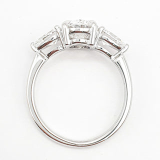 Oval Brilliant 3 Stone Ring – Lab Grown Diamond – 14K/18K White Gold – 2 Side Stones