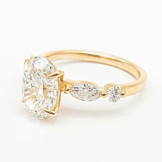 Oval Brilliant with Marquise Band Ring – Lab-Grown Diamond – 14K/18K Yellow Gold – 4 Side Stones
