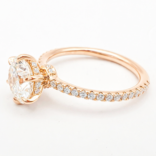 טבעת יהלום עגולה מבריקה 1.00-5.00 קראט – יהלום מעבדה – זהב צהוב 14 או 18 קראט - 18 אבני צד